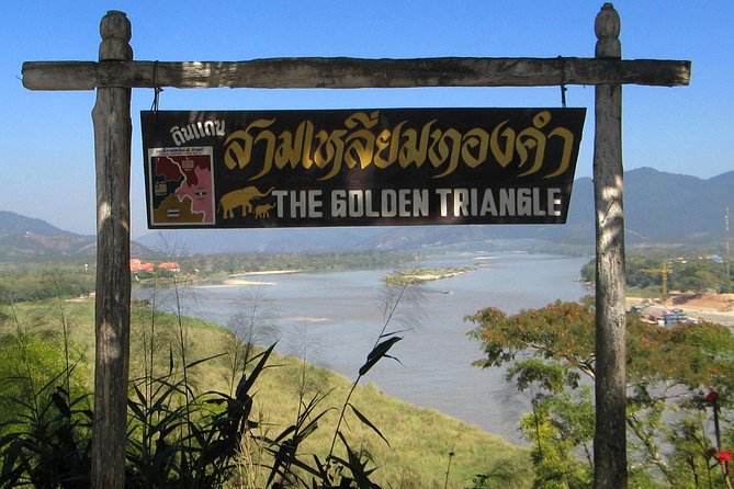 Chiang Rai One Day: White Temple, Golden Triangle, Akha Hilltribe - Lunch, air-conditioning, and the real comfort factors