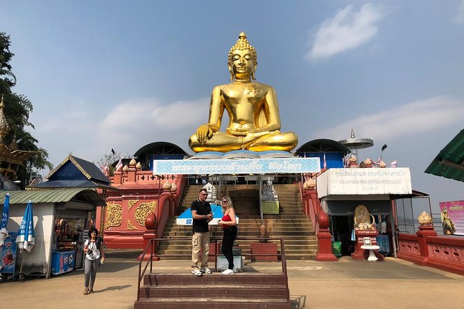 Chiang Rai One Day : White Temple, Golden Triangle, Boat Ride to Laos, Long Neck - A 12-hour circuit through Chiang Rai and the borders