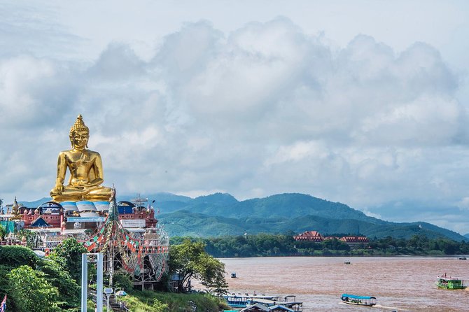 Chiang Rai One Day : White Temple, Golden Triangle, Boat Ride to Laos, Long Neck - Crossing toward Laos: what the border-gate boat ride means