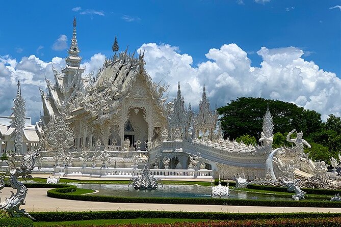 Chiang Rai Temples Private Tour from Chiang Mai - All Inclusive - A long temple day that actually feels organized