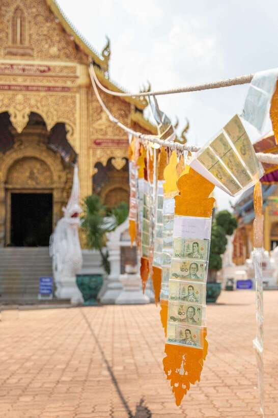Chiangma: Wat ban den, Blue Temple & Sticky Waterfall. - Lanna Temple Details You Can Actually See Up Close