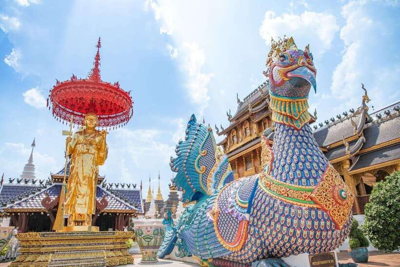 Chiangma: Wat ban den, Blue Temple & Sticky Waterfall. - Sticky Waterfall Climbing: Easy Footing, Real Fun