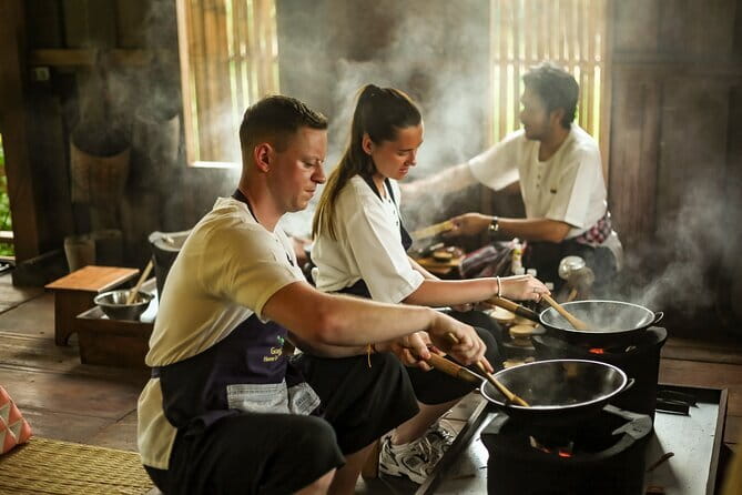Cook Local Northern Thai Food in Traditional House - The Local Market: Where Lanna Flavor Starts