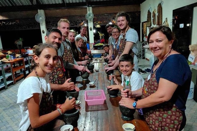 Cooking Evening Class Chiang Mai Visit Organic Garden and Market - Your Menu Picks: From Curry Paste to Mango Sticky Rice