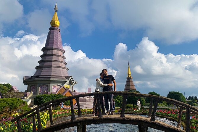 Doi Inthanon Private Trek & Lunch Tour from Chiang Mai - Twin Royal Stupas: High Views, Gardens, and Two Royal Tributes