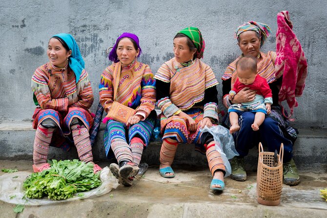 Doi Suthep and Hmong Hilltribe Half Day Tour in Chiang Mai - Riding up into the hills: Doi Suthep-Pui National Park