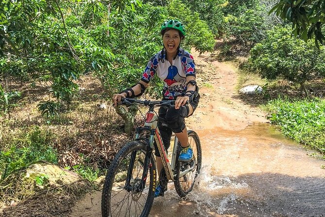 Doi Suthep National Park To Chiang Mai Beginner Downhill Mountain Biking - The Doi Suthep descent: steep scenery, controlled speed