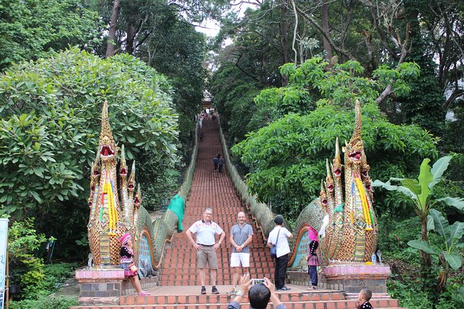DON'T miss It ! Doi suthep temple+ Hmong village - How the Morning Runs: Pickup, Group Size, and Staying Sane