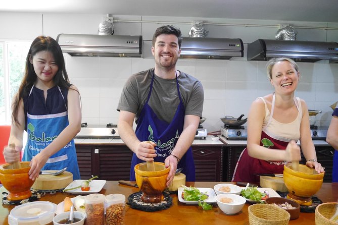Evening Cooking Class - The Studio Garden Touch: Herbs and Fruits, Not Just a Kitchen Seat