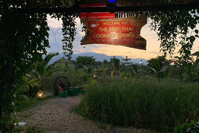 Evening Cooking Class in Organic Farm with Local Market Tour - Price and Value: Why $29 Can Actually Make Sense
