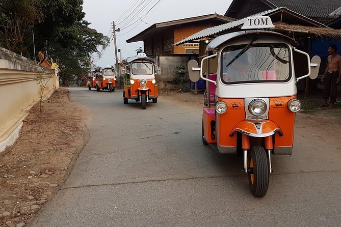 Full-Day Guided Tuk Tuk Chiang Mai Adventure and Rafting - Lunch in the middle of it all: Thai food, vegetarian possible