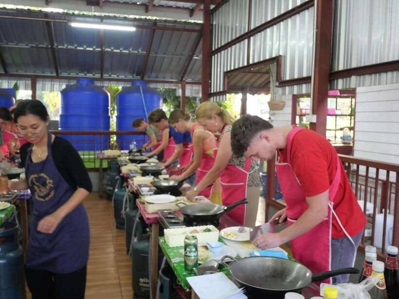 Full Day Thai Cooking Class in Organic Farm and Market - Chiang Mai market stop: where flavor starts