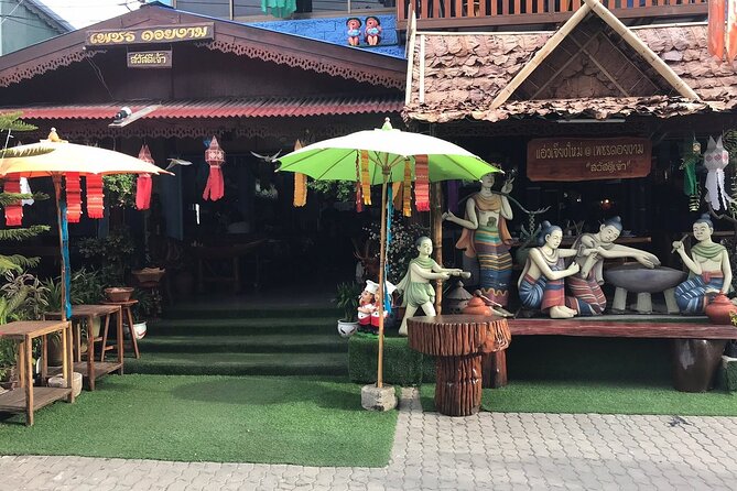 Go where the locals go, Eat what the locals eat! Food Tour with Local Foodies - Headsets, temple dress code, and the small logistics that make it work