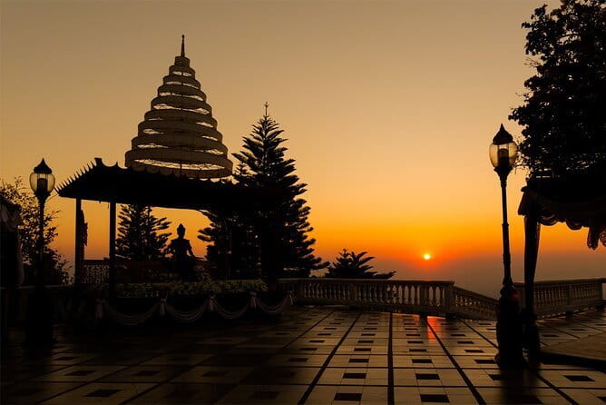 Guided Chiang Mai City Night Tour by EV Tram - Wat Lok Molee to Wat Pa Pao: wooden temple charm and Tai Yai roots