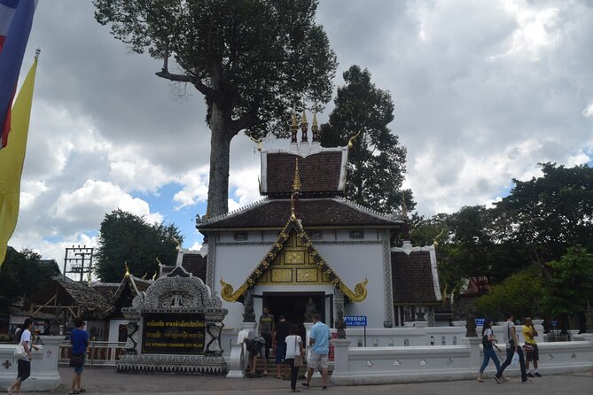 Half Day Chiang Mai City and Cultural by TukTuk, Samlor & Red car (Private Tour) - The English Guide Factor: Why Noom, Mui, Gobi/Gubi, and Nui Matter