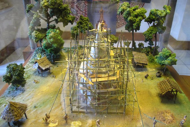 Half Day Chiang Mai City Temples & Museum Tour - Group or Private - Chiang Mai City Arts & Cultural Centre: Museum Time That Fills the Gaps