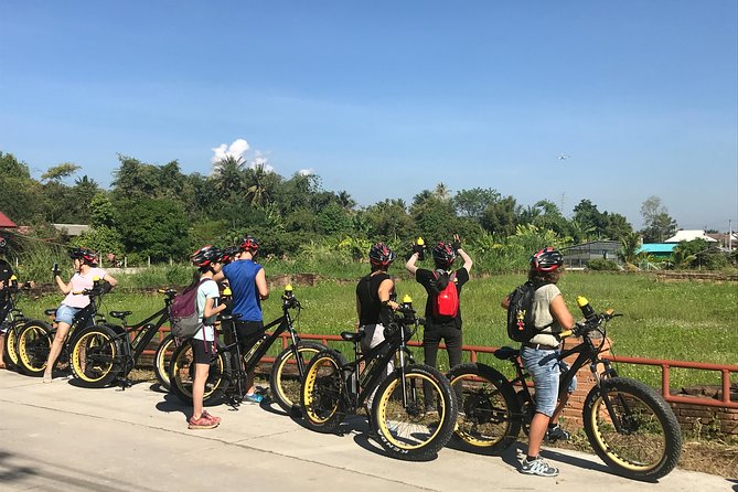 Half-day E-bike Countryside and rice paddies (flat land, GUIDED) - Why fat-tire e-bikes make Chiang Mai countryside feel easy