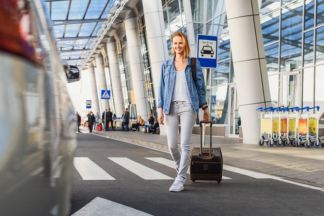 Hassle-Free Private Arrival Transfer from Chiang Mai Airport - When This Transfer Fits Best (And When to Consider Other Options)