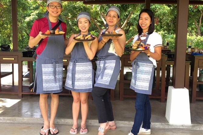 Morning Cooking Class in Traditional Pavilion with Beautiful Garden - Chiang Mai - Why the station setup and pavilion setting matter