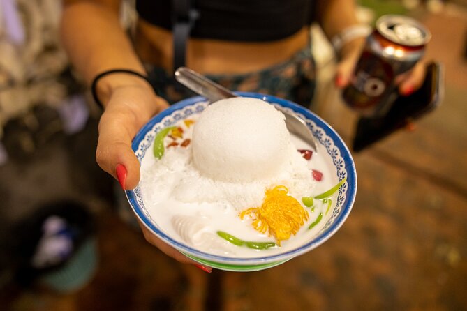 Motorbike Food Tour in Chiang Mai - Meeting at 6:00 pm and how the evening flows