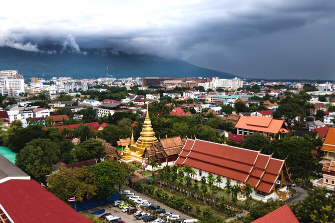 No.1 Chiang Mai: Historical City Bike Tour - Old City Lanes and Temple Stops: What You’ll Actually See