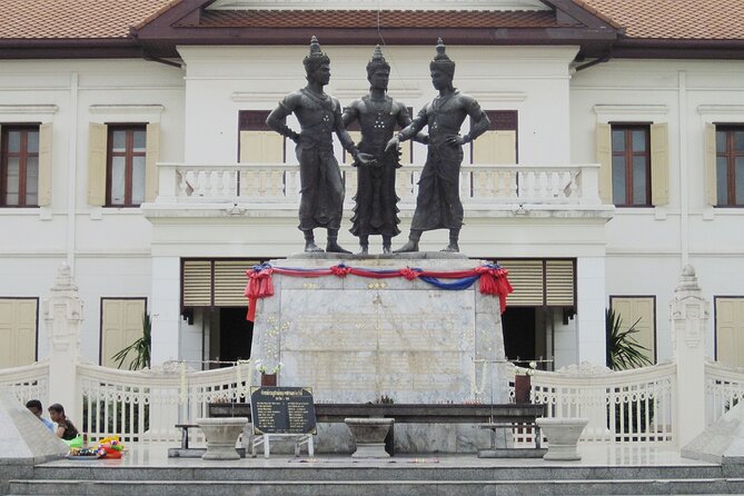 No.1 Chiang Mai: Historical City Bike Tour - Guides, Group Size, and Why It Feels Personal