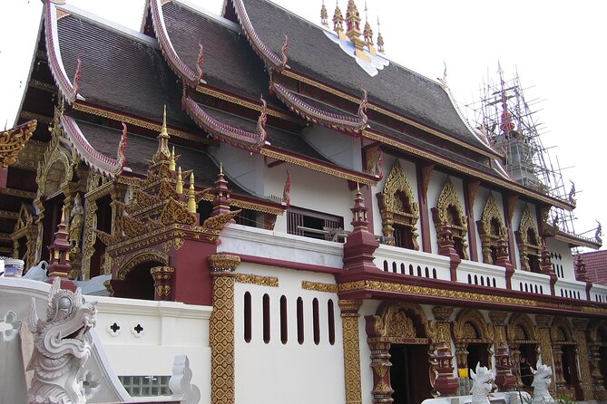 No.1 Chiang Mai: Historical City Bike Tour - Museums, Markets, and the Local Food Break
