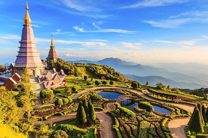One Day Sticky Waterfall, White Water Rafting,Elephants Sanctuary - Bua Thong Waterfalls (Nam Phu Chet Si): your 1-hour sticky-waterfall window