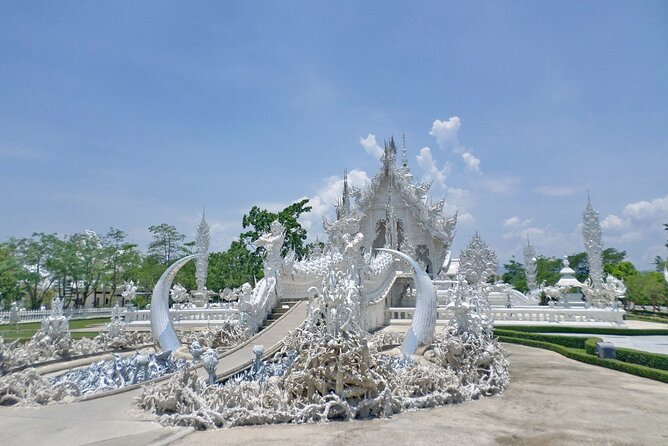 One Day Tour Chiang Rai(White Temple , Blue Temple, Black House) Private Tour - Lunch, water, and temple clothing that keep the day smooth