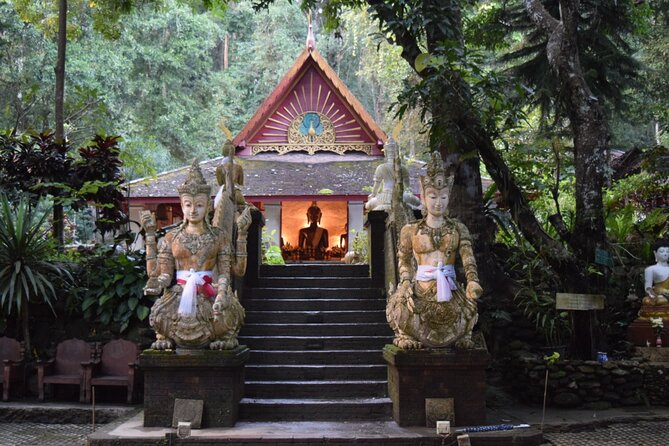 One Day Tour Doi Suthep Temple, Palad Temple, Orchid Farm, Longneck hill tribe village (Private tour) - Karen Long Neck Village: learning in a sensitive, real-world context