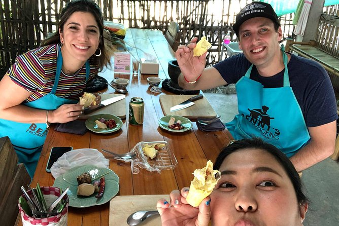 Private Dinner Cooking Class with Benny in Chiang Mai - The 4:30 pm pickup and the ride to a market with real Thai energy