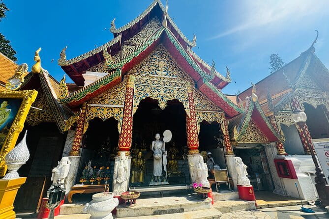 Private Doi Suthep Temple Handicraft Center and Sticky Waterfall - San Kamphaeng Handicraft Highway: pottery, silver, wood, and silk