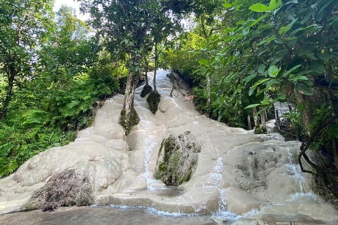 Private Guided Rainbow Cave Unseen Canyon and Lanna temple - Who this tour suits best (and who should think twice)