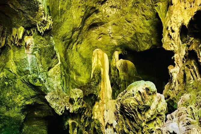 Private Guided Rainbow Cave Unseen Canyon and Lanna temple - Wat Ton Kwaen (Wat Intharawat): Lanna architecture in a short stop