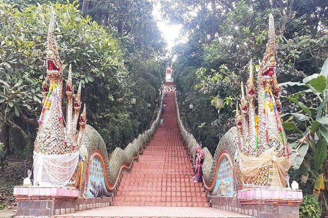 Private Tour: Chiang Mai City Tour Full Day - Wat Chedi Luang Varavihara: When Emerald Buddha Legends Enter the Scene