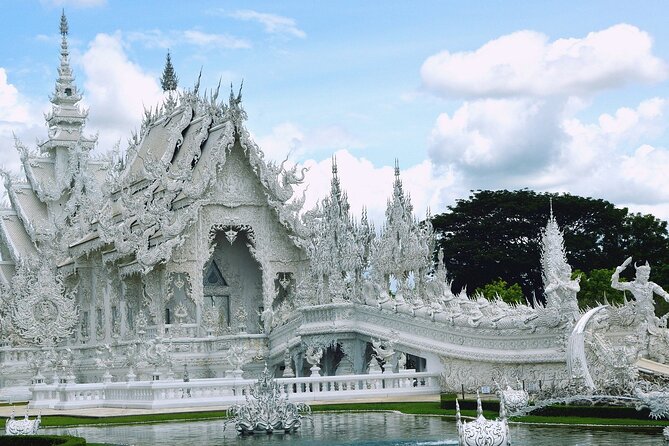 Private Tour: Chiang Rai Golden Triangle Day Trip from Chiang Mai - Golden Triangle border views and Mae Sai market reality check
