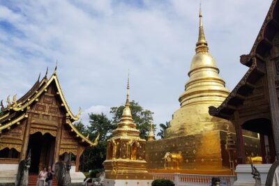 Private Tour: Sightseeing City walking Tour - Wat Chedi Luang Varavihara: royal temple energy in the old city