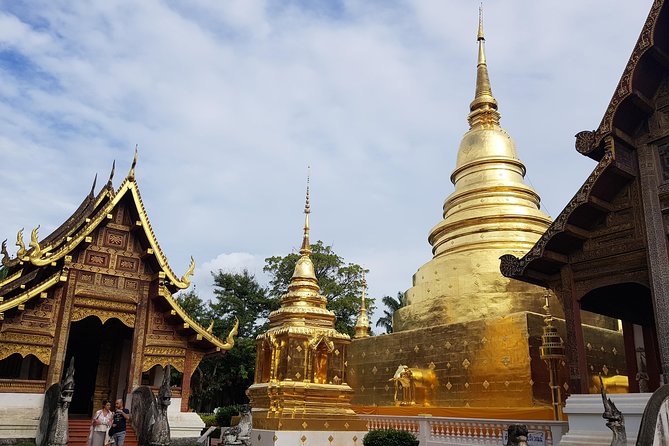 Private Tour: Sightseeing City walking Tour - Wat Chedi Luang Varavihara: royal temple energy in the old city
