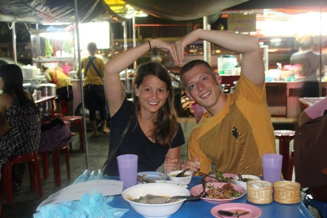 Small-Group Chiang Mai Evening Street Food Tour - What You’ll Taste: Northern Flavors, Familiar Street Staples, and Sweets