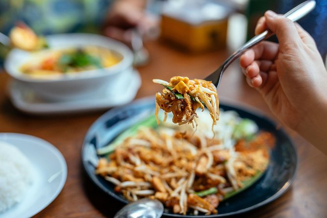 The 10 Tastings of Chiang Mai With Locals: Private Street Food Tour - 10+ tastings: come hungry, then learn the pacing trick