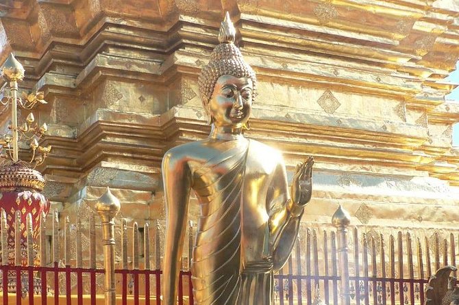 The Best Chiang Mai City Private Tour: Famous Temples & Viewpoint - Wat Pha Lat: the calmer mountain-temple contrast
