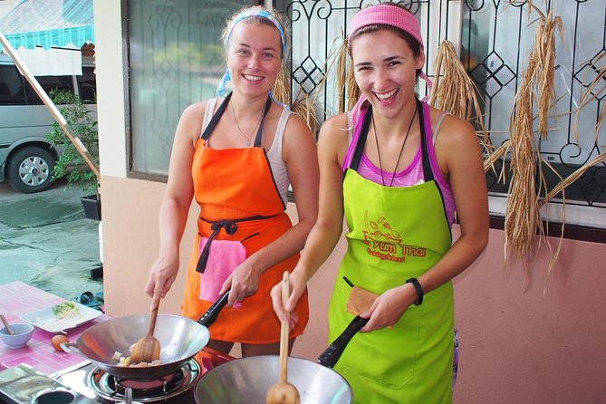 Tomyumthai Cooking Class in Chiang Mai - Choosing Your Dishes: Learning Thai Techniques Through What You Want to Cook