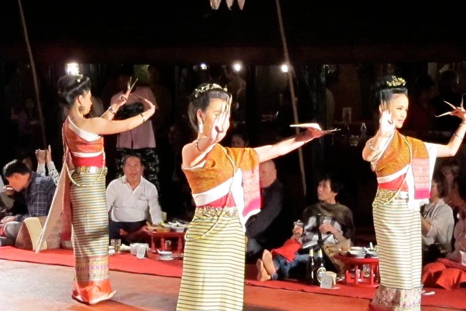 Traditional Khum Khantoke Dinner from Chiang Mai with Cultural Dance Show - Group size, timing, and comfort: making a low-table night work