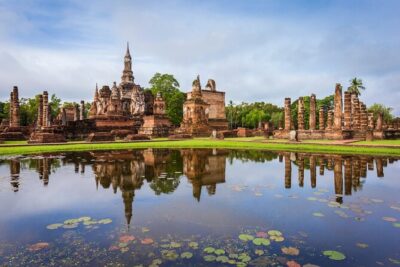 Unseen Sukhothai Province 2 Days 1 Night Private Tour - Sukhothai Historical Park: Wat Srichum and Wat Sorasak, plus the golf car shortcut