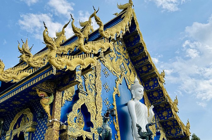 Visit Chiang Rai Temples and Lalitta Cafe from Chiang Mai - Lalitta Cafe: 60 Baht Entry and a Garden-Photo Break