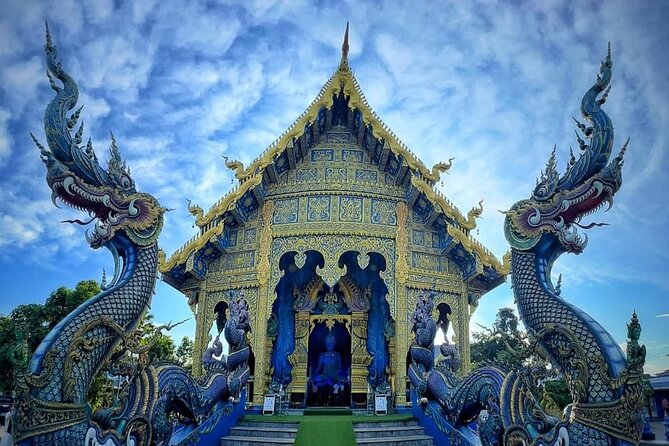 Visit Chiang Rai Temples and Lalitta Cafe from Chiang Mai - Wat Rong Suea Ten (Blue Temple): Golden Details Over Blue