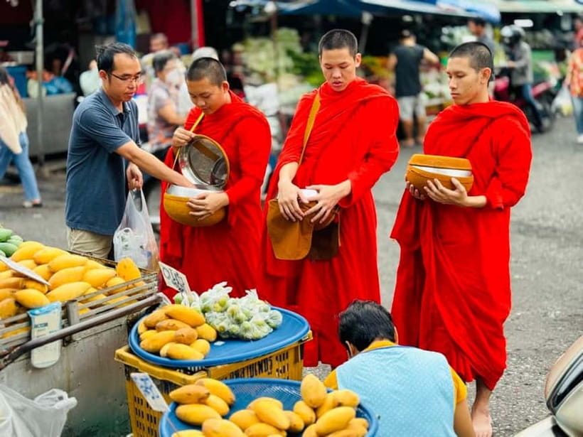 Walk With Monks Collecting Alms(meeting point maybe change) - Key Points I’d Highlight Before You Go