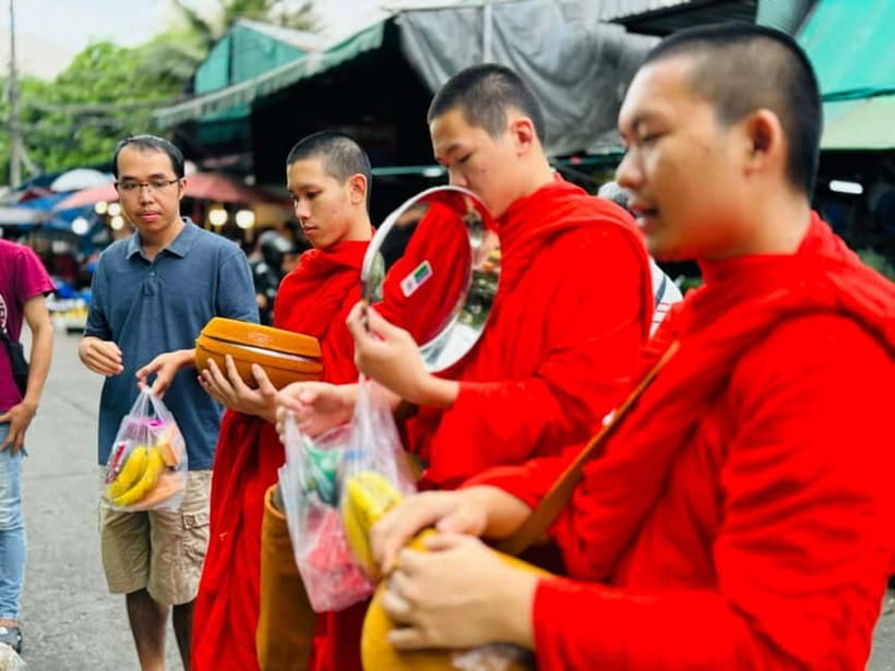 Walk With Monks Collecting Alms(meeting point maybe change) - Helping with alms collecting: the etiquette that makes it respectful