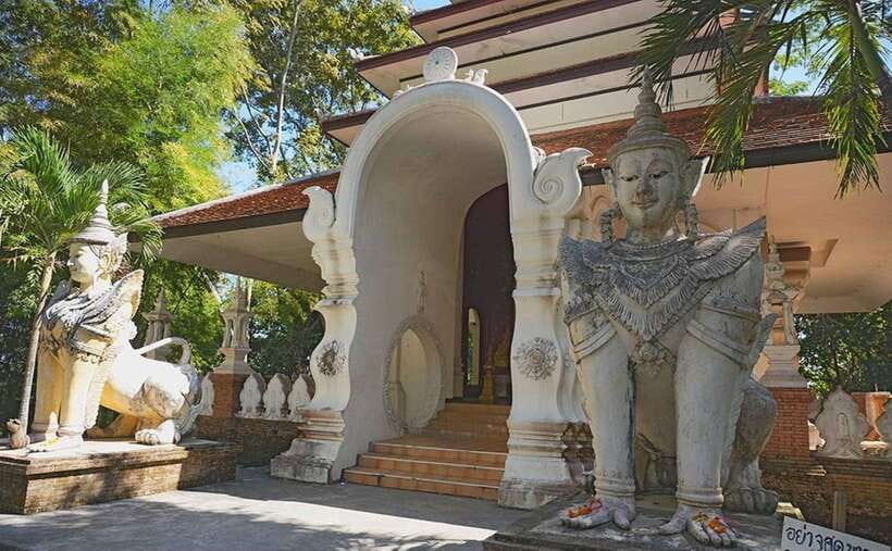 Wat Phra That Doi Suthep & Wat Pha lat Evening Tour & Guide - Price Check: Is $25 Worth It for What You Get?