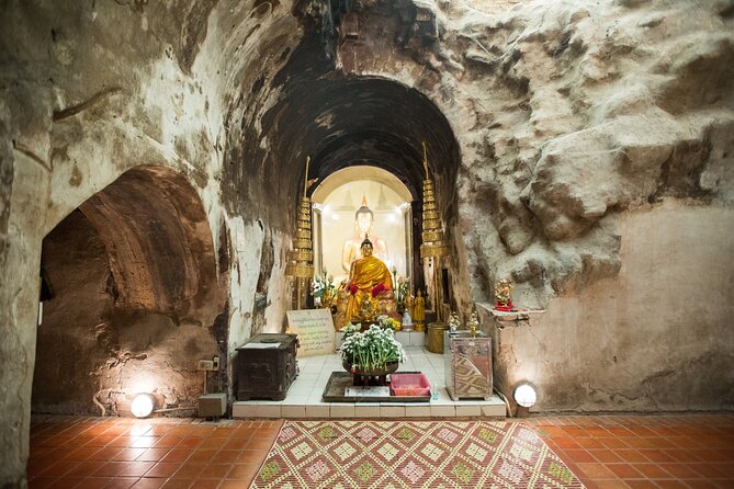 Wat Umong and Doi Suthep Temples Evening Tour - Should You Book This Wat Umong and Doi Suthep Evening Tour?